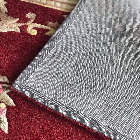 Red - Picture 5 of 5